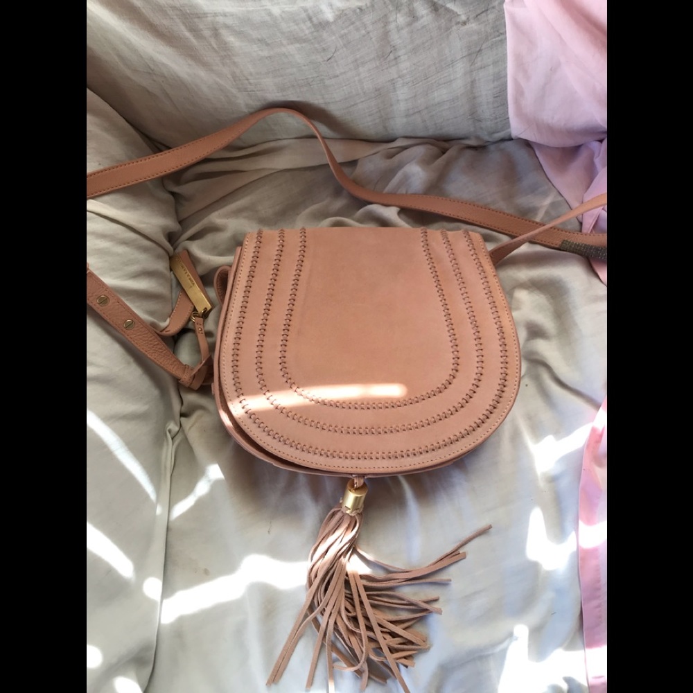 Vince Camuto Izzi Flap - Picture 5 of 8